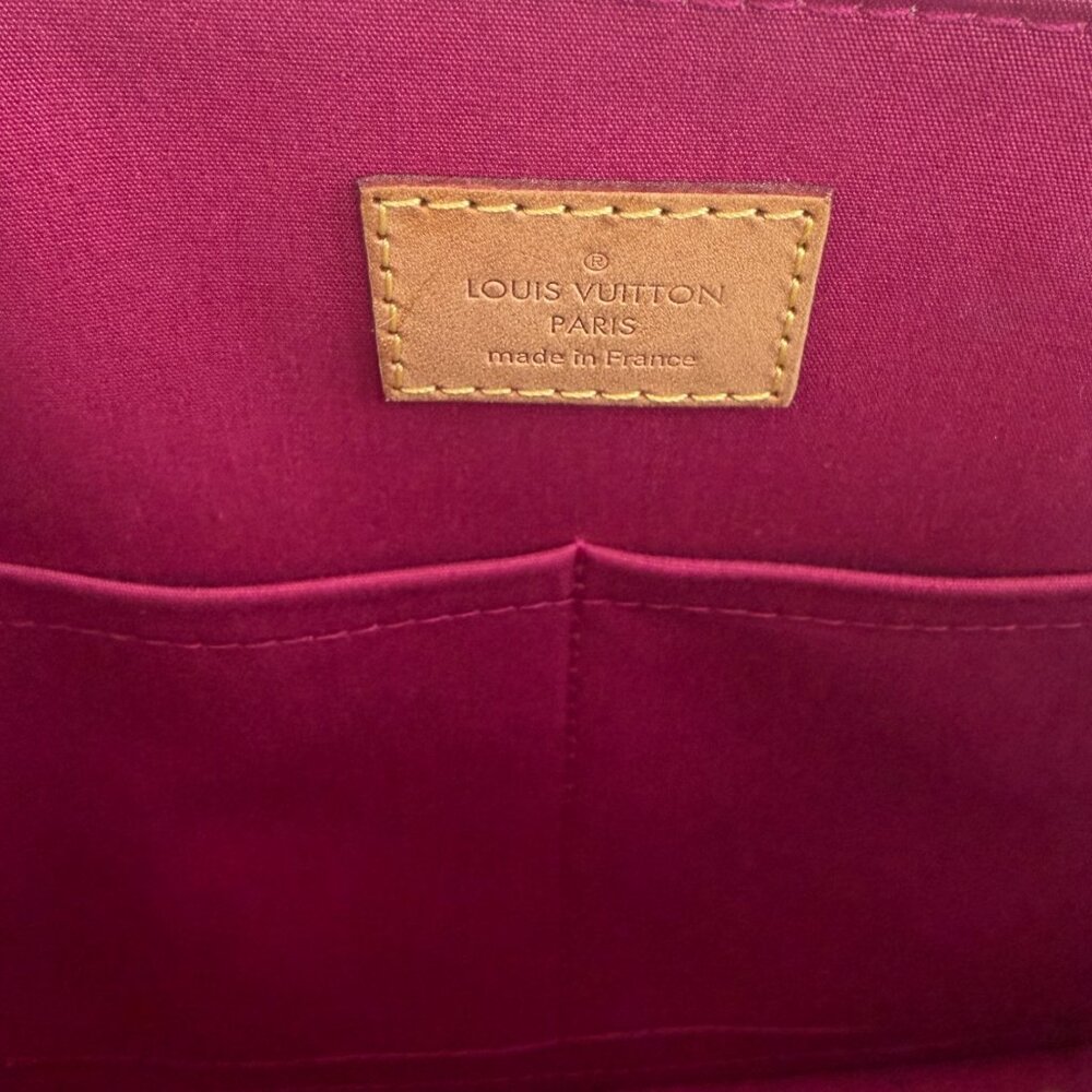 Authentic Dark Red Louis Vuitton Vernis Alma PM Pomme D’Amour Bag - Picture 8 of 15